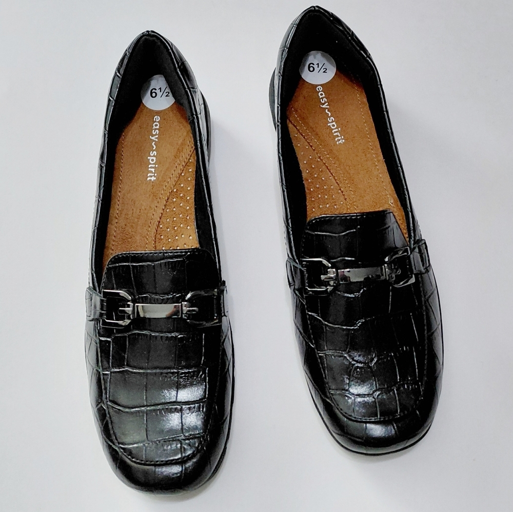 EASY SPIRIT Women's Abigail3  Black Croc Print Loafer  Size 6.5M